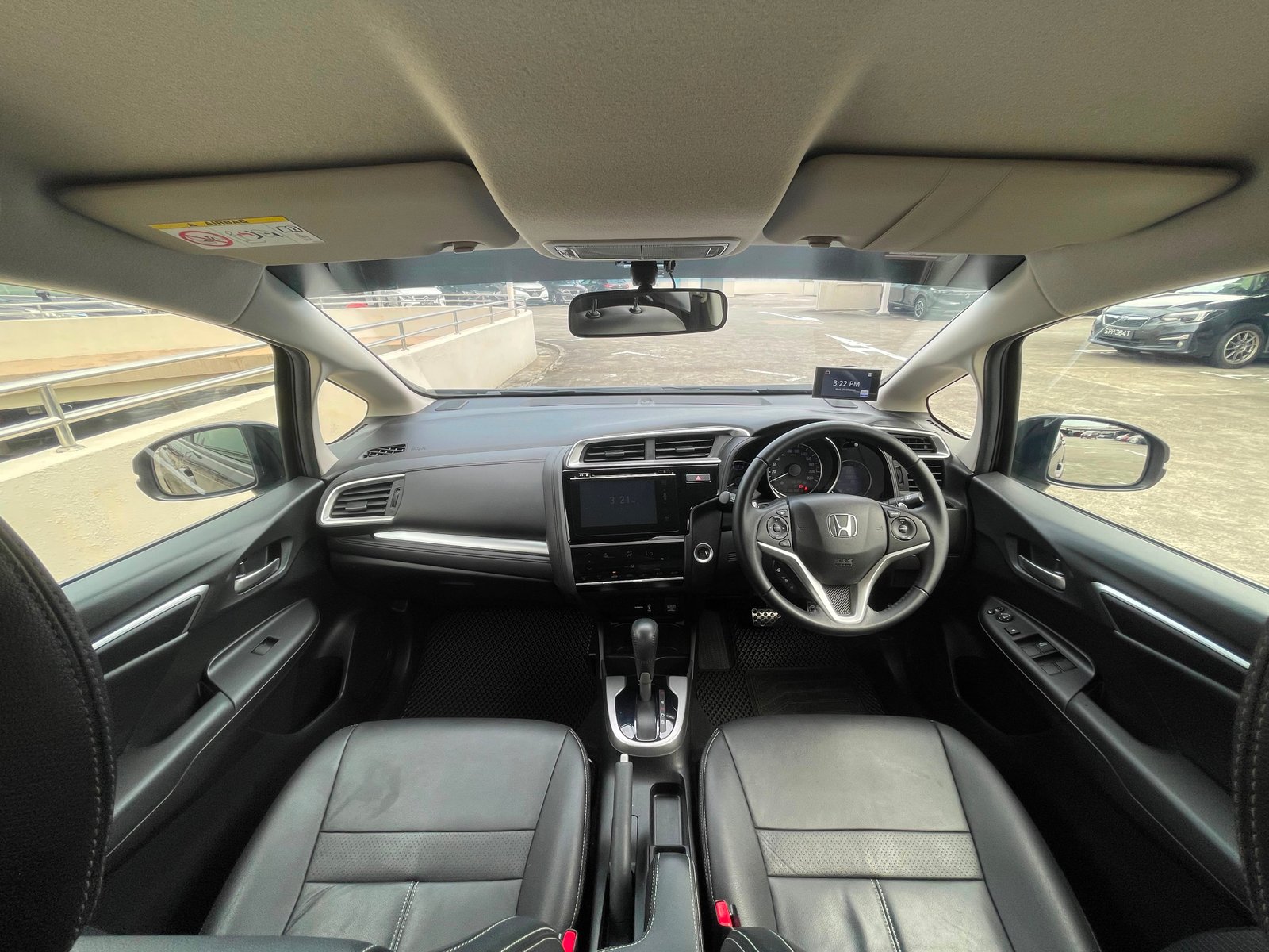 Honda Jazz 1.5 photo 6